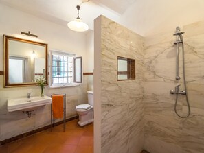 Regadera y bidet 