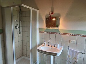 Dusche, Bidet