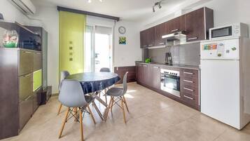 Kühlschrank, Ofen, Herdplatte