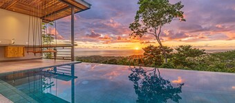 Luxury Villa Elegante - Ocean View 4 Bedroom House