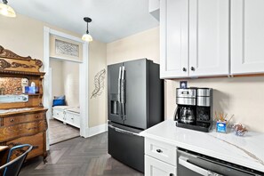 Interior - Quiet Historical Home (Cheyenne)