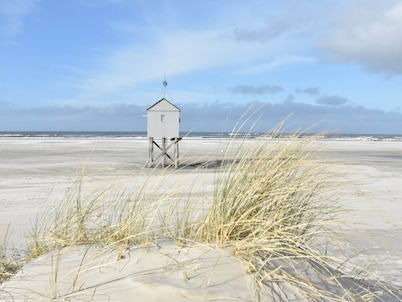 Villa in Midsland near the Sea