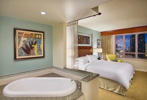 Towels, toilet paper - Waikiki | Waikiki Island Stay | Pool & Beach | 2BR (Honolulu)