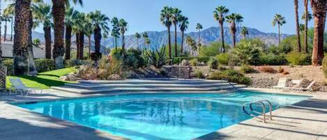 Ulkouima-allas, lämmitetty uima-allas