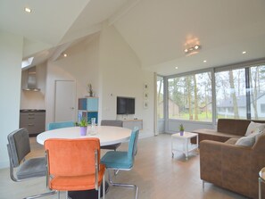Dining - Holiday Home in Stramproy near Forest (Stramproy)