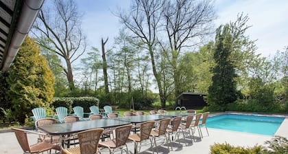 Casa rural en Sint Joost con piscina y BBQ
