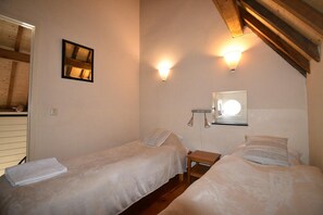 4 bedrooms, free WiFi