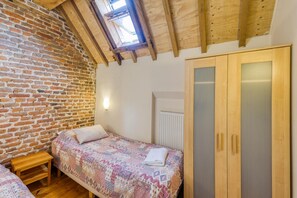 5 bedrooms, WiFi