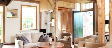 Télévision, cheminée