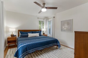 4 bedrooms, desk, iron/ironing board, free WiFi - Tulsa Turnaround 4 bed (Tulsa)