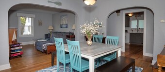 2 bdr historic house located one block/walking distance to downtown St. Joe! 