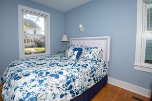 2 多间卧室、熨斗/熨衣板、WiFi、床单