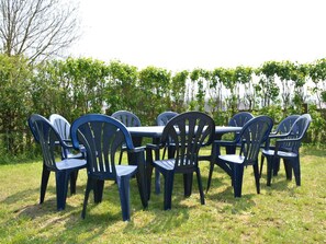 Outdoor dining - Railway Stay in Ardennes (Pondrôme)