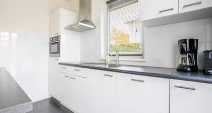 Villa in Harderwijk mit Sauna und Steg