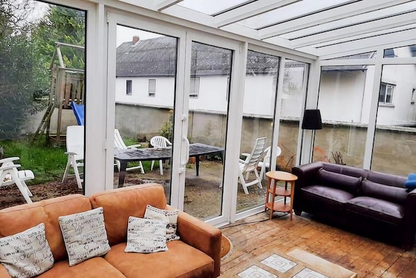 Smart-TV, peis og stereoanlegg