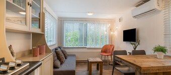 Skøn feriehytte i Emst med have