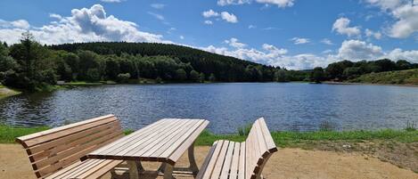 屋外ダイニングエリア