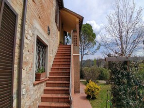 Exterior detail - Holiday Home for Families in Umbrian (Ramazzano)