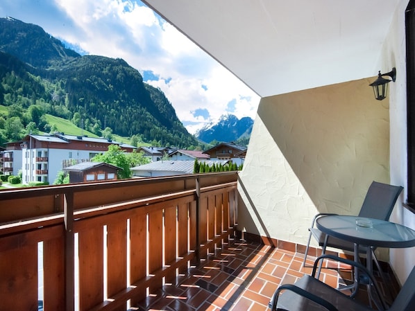 Terrace/patio - Chalet in Kaprun near Ski Slopes (Kaprun)