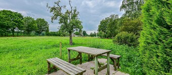 Farmhouse in De Heurne with Animal Farm