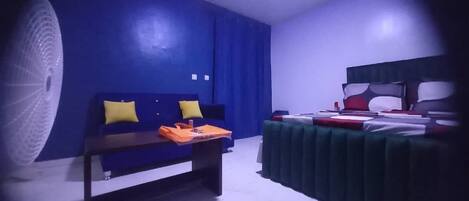 1 室のベッドルーム、WiFi、ベッドシーツ