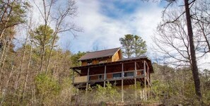 Exterior - Pop's Perch (Townsend)