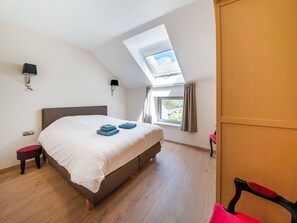 8 camere, ferro/asse da stiro, Wi-Fi