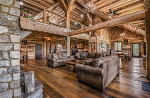 Fireplace - Just Like Paradise (Sevierville)