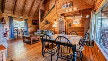 Cabin, Multiple Beds, Hot Tub, Mountain View | Interior