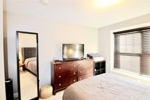 3 chambres, bureau, fer et planche à repasser, Wi-Fi gratuit