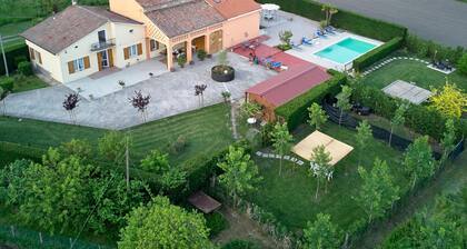 ĂlĂ©gance au bord du lagon avec sauna