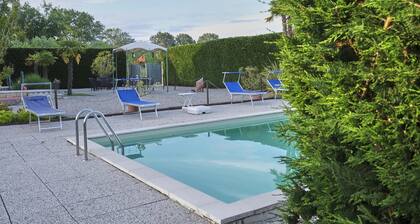 Eleganz am Lagunenufer mit Sauna