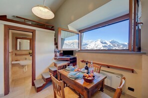 Living room - Studio Placide Mountain View, Sauze d'Oulx, Italy (Sauze d'Oulx)