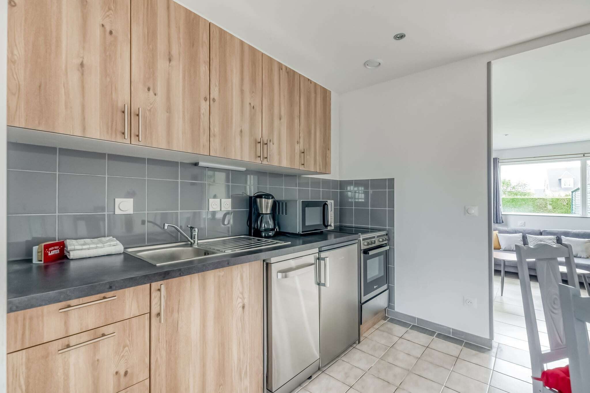 Réfrigérateur, micro-ondes, four, lave-vaisselle