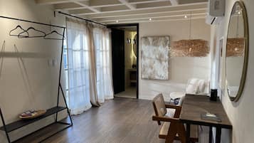 1 bedroom, premium bedding, blackout drapes, soundproofing