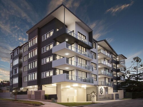 Central of Toowong! Neat Apt Near Station