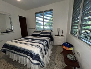 3 bedrooms, desk, iron/ironing board, travel cot