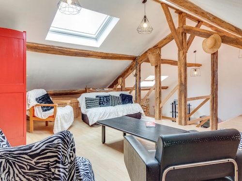 Charming Stay in Viroinval