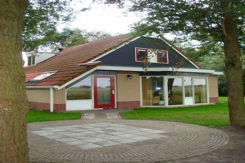 Rustgevend vakantiehuis in Lemele