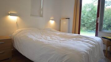 4 Schlafzimmer, Bügeleisen/Bügelbrett, WLAN