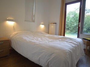 4 Schlafzimmer, Bügeleisen/Bügelbrett, WLAN