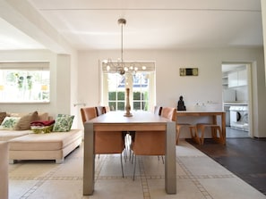 Dining - Enticing Holiday Home in Oude with Garden (Oude-Tonge)