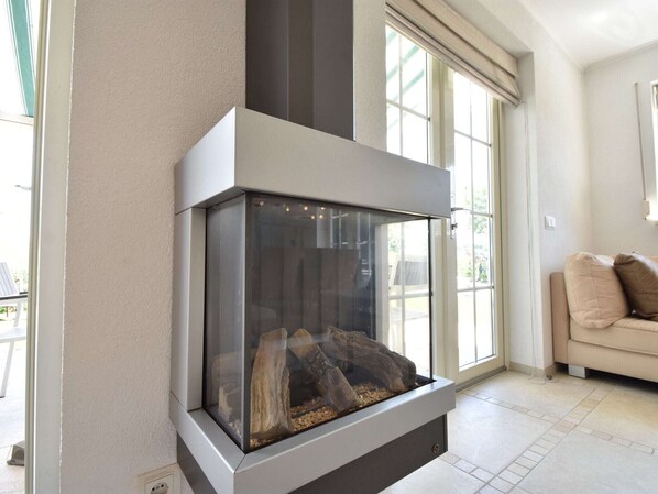 Interior - Enticing Holiday Home in Oude with Garden (Oude-Tonge)