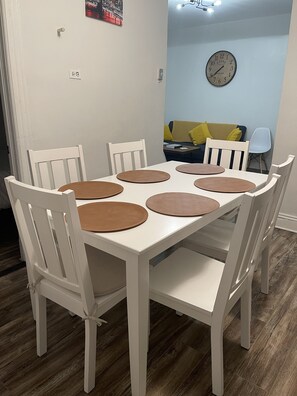 Dining - Private 3 Bedroom in the heart of Brooklyn   (Brooklyn)