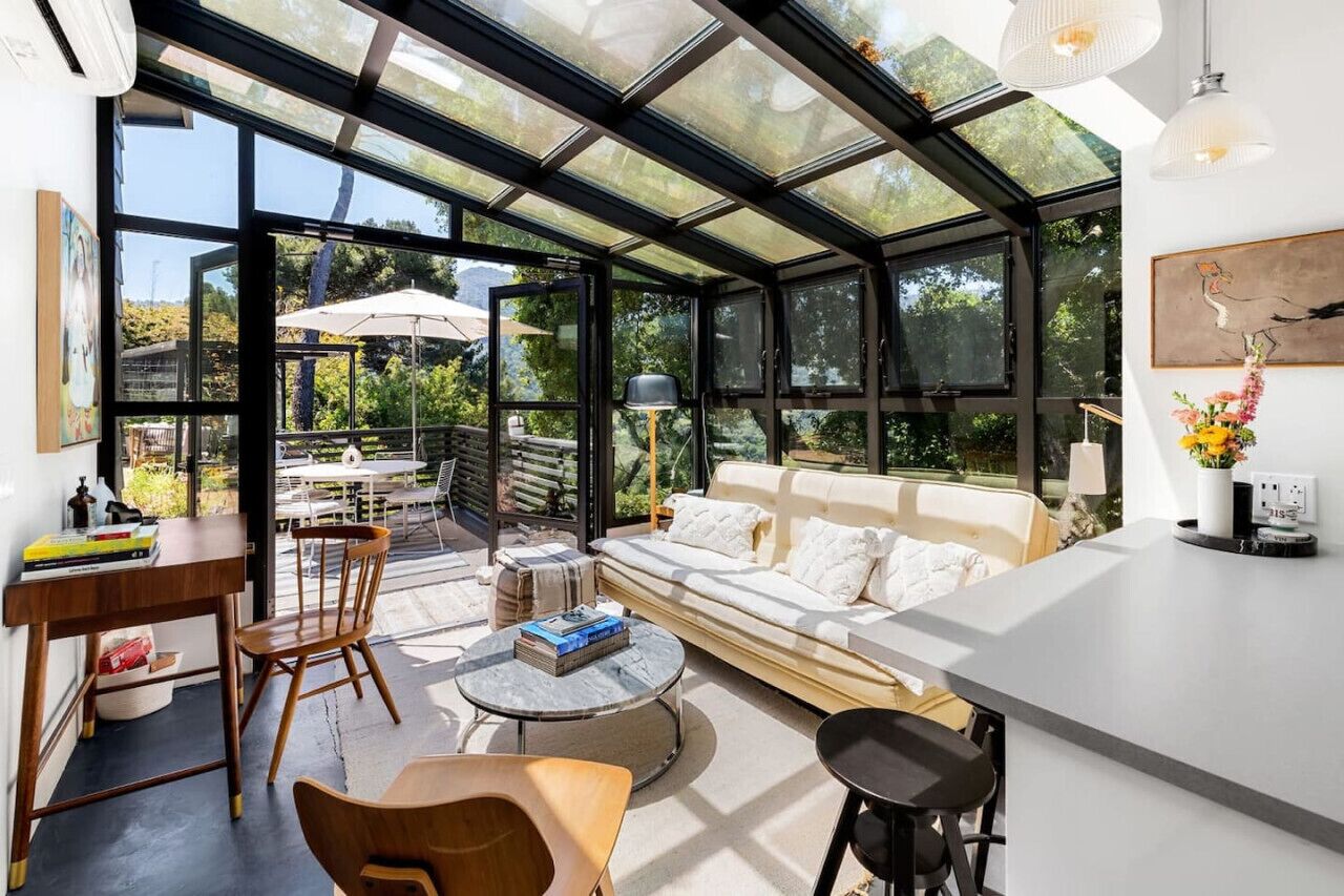 Canyon Crest Cottage And Garden In Topanga Canyon - Calabasas, CA