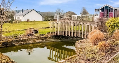 Casa de campo en Vaux-sur-Sûre con jardín