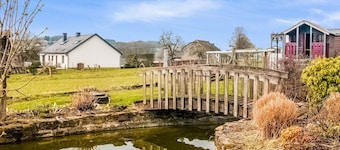 Cottage in Vaux-sur-Sûre with garden