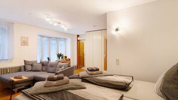 免费 WiFi、床单