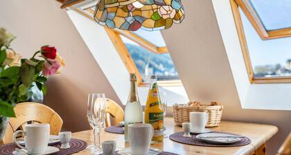 Ferienwohnung 'Schwarzwaldnest' mit Bergblick und WLAN