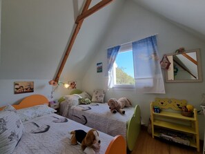 3 bedrooms, WiFi